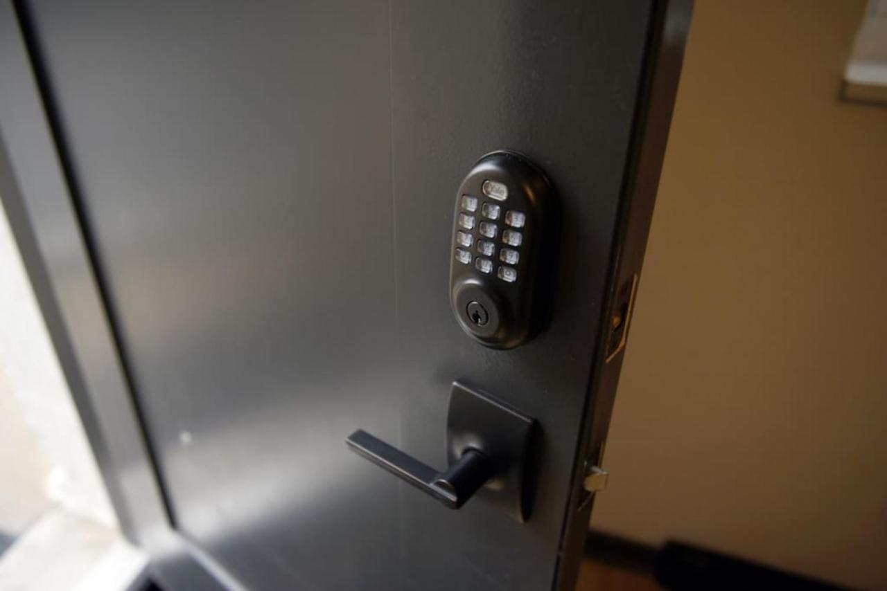 Hostwise - Butler St, Off-street Parking, Brand New! Apartamento